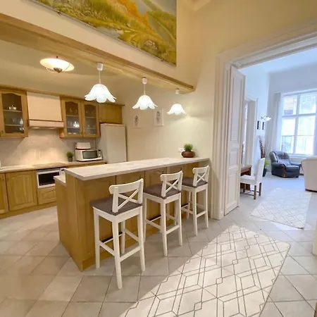 Spacious Andrassy 부다페스트